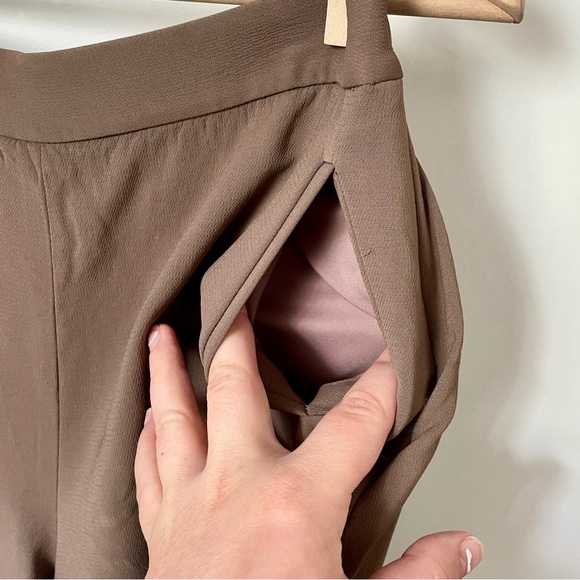 Aritzia Wilfred Arbre Scalloped Hem Shorts Brown - Picture 5 of 8